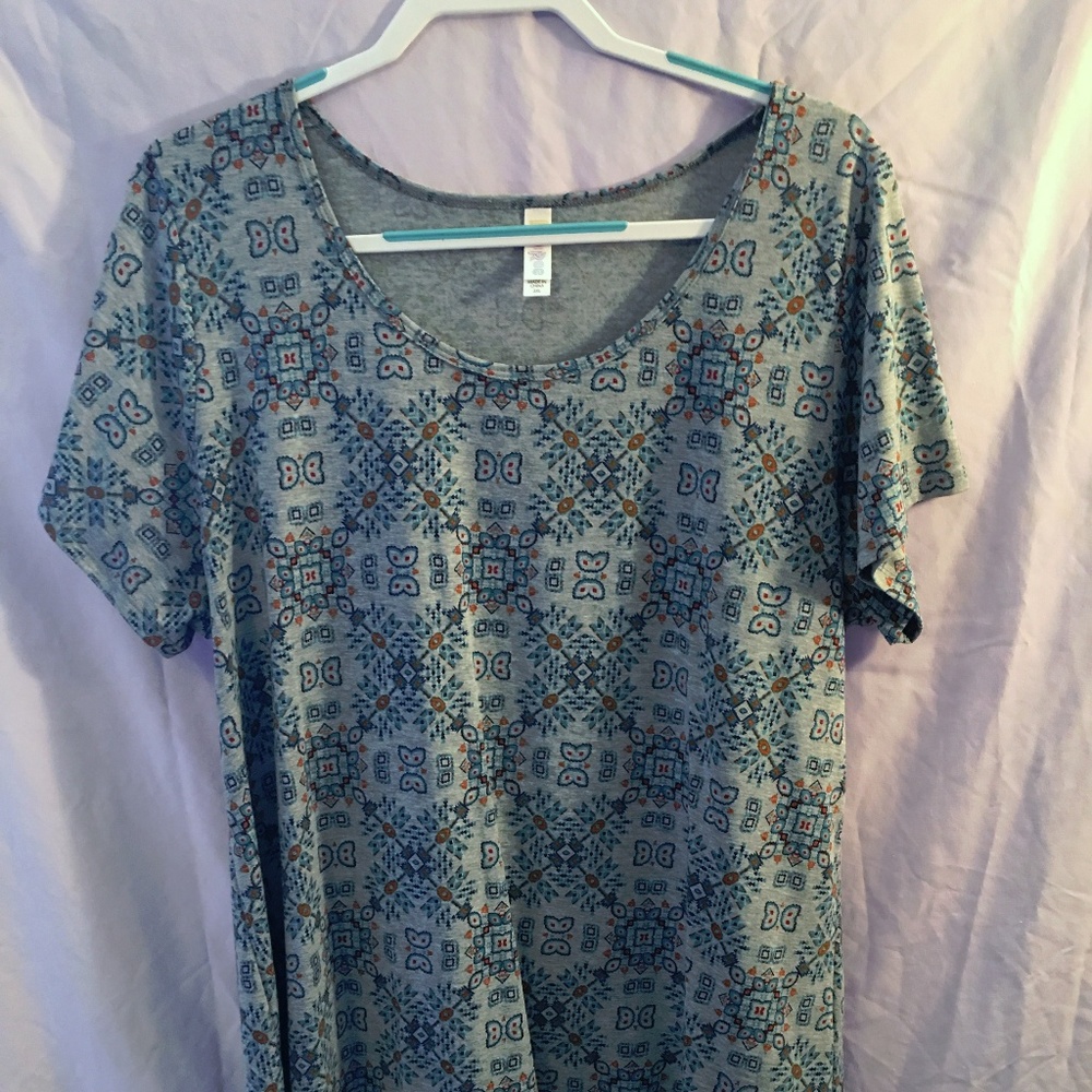 LuLaRoe Classic T
